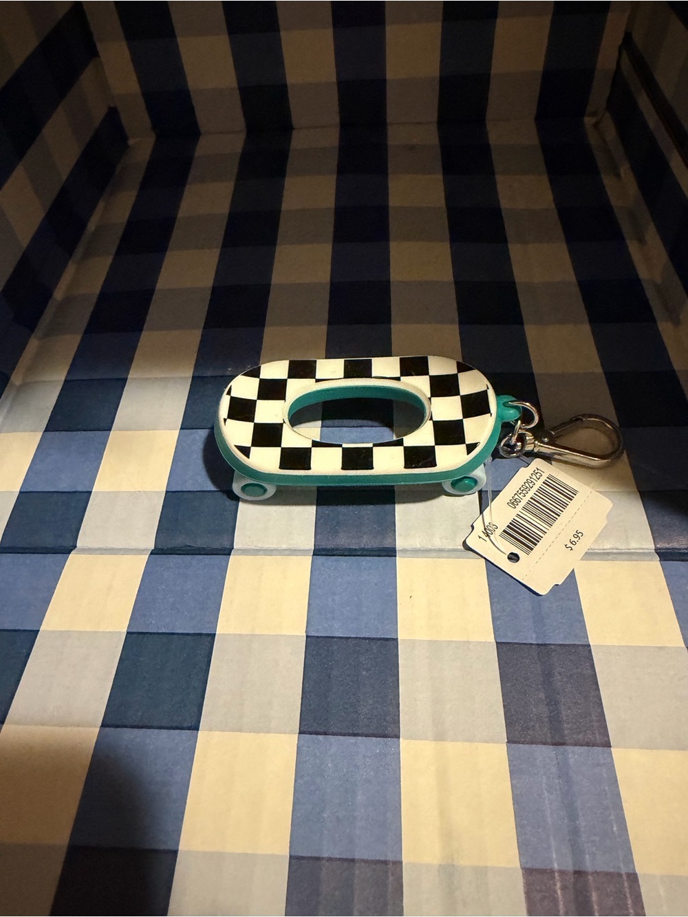 B&BW Skateboard Pocketbak Holder Keychain